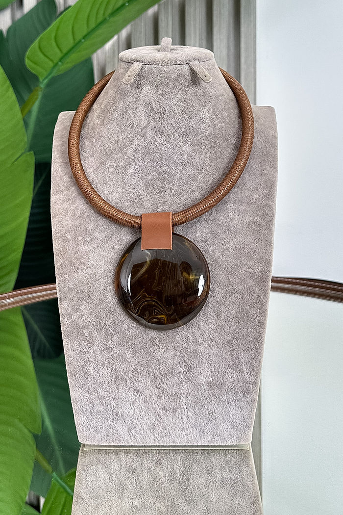 COLAR EMILI - MARROM