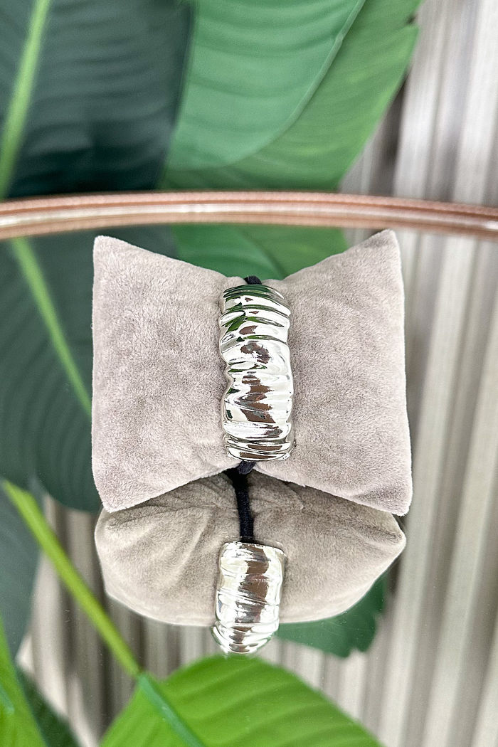 AMARRADOR DE CABELO COM FIVELA PRATA MONIQUE