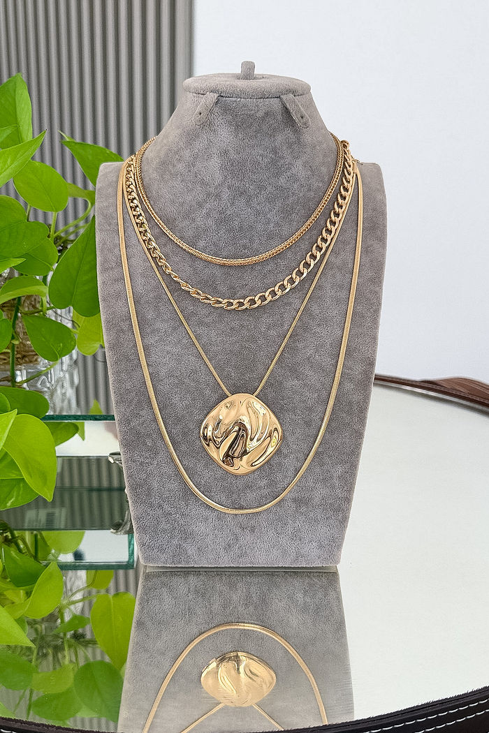 COLAR DOURADO MORGANA