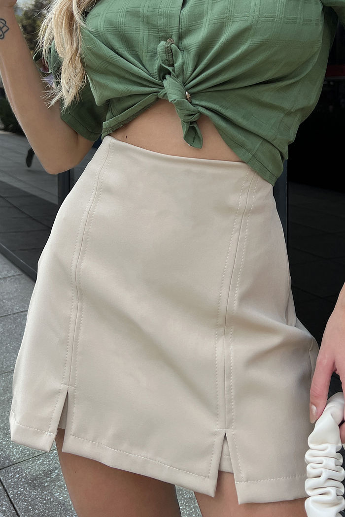 Short Saia Melissa Alfaiataria Bege