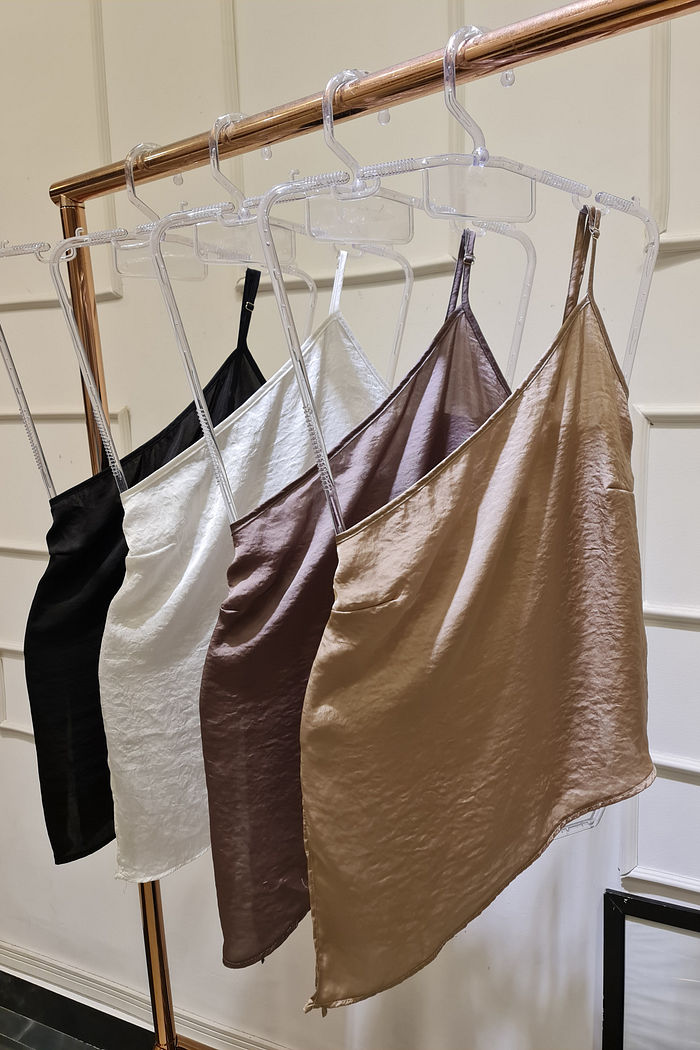 Blusa 1 Ombro Listrada Assimétrica Acetinada