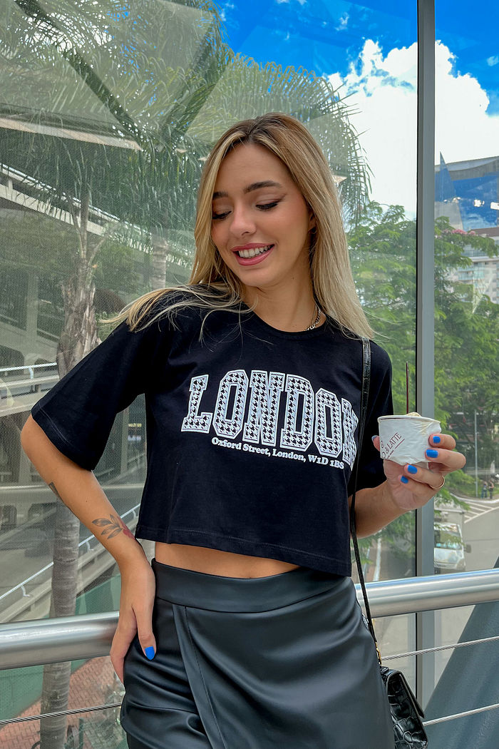 Tshirt Cropped London Preta