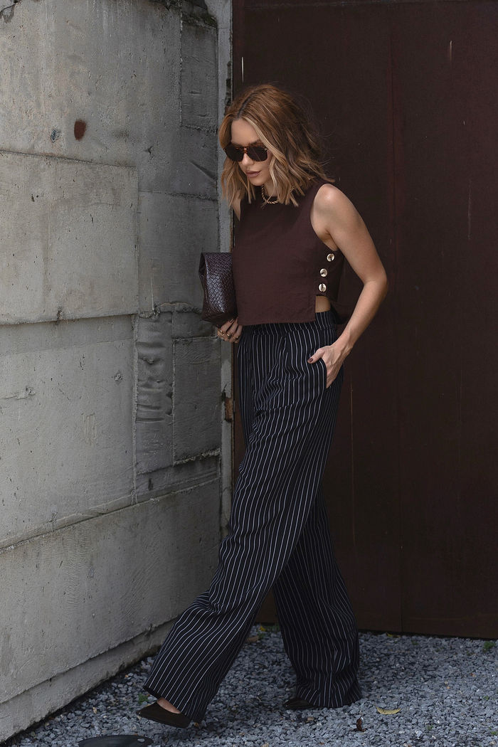 Calça Pantalona Risca de Giz Alfaiataria 2 Cores