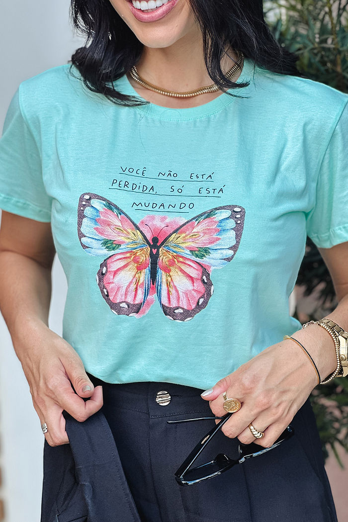 T-Shirt Borboleta Você não está perdida - Verde Claro
