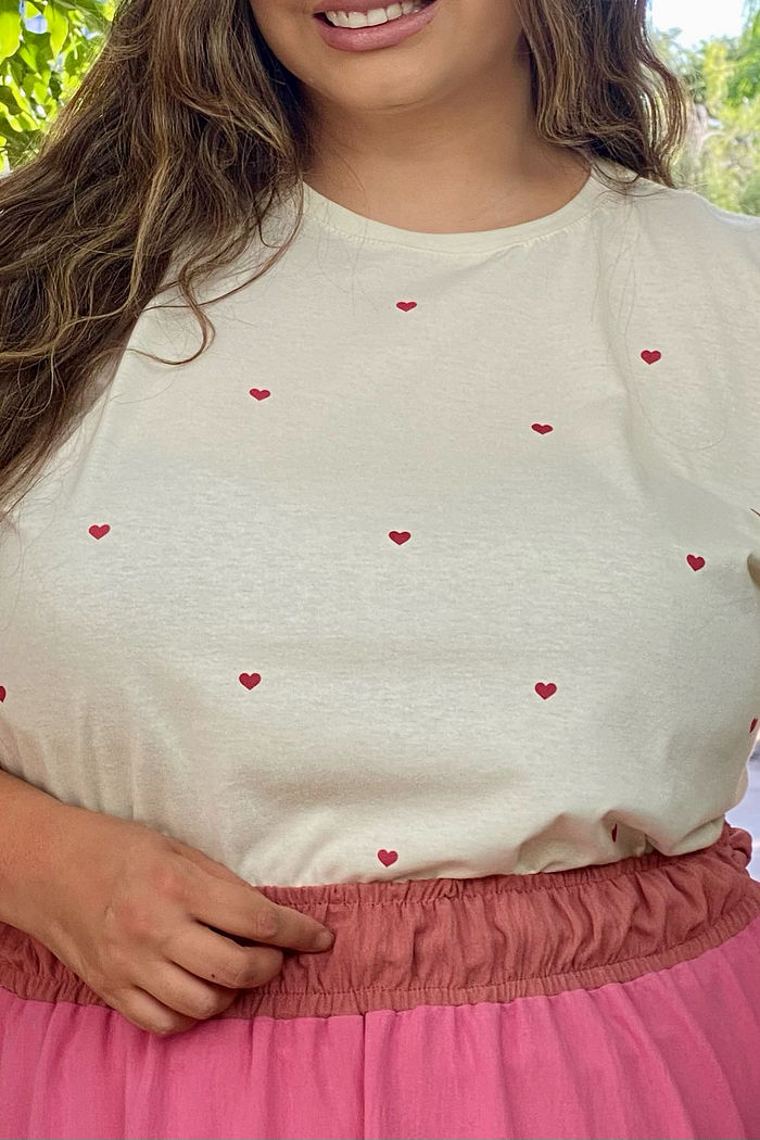 T-Shirt Corações pequenos poá - Off