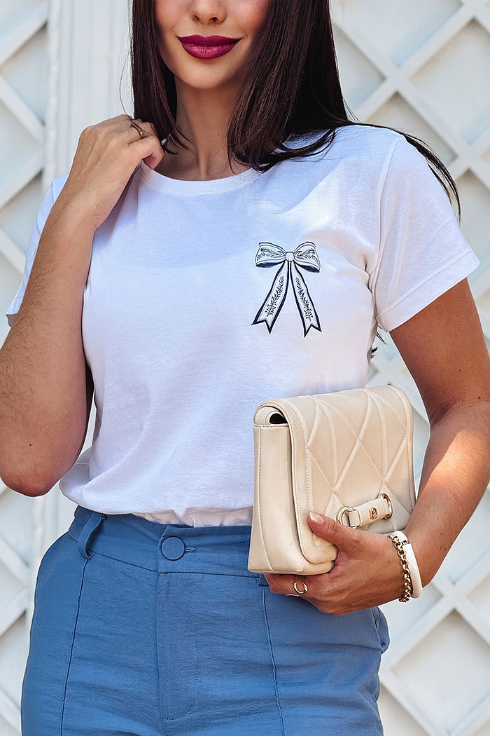 T-Shirt Laço retrô azul DTF - Neve