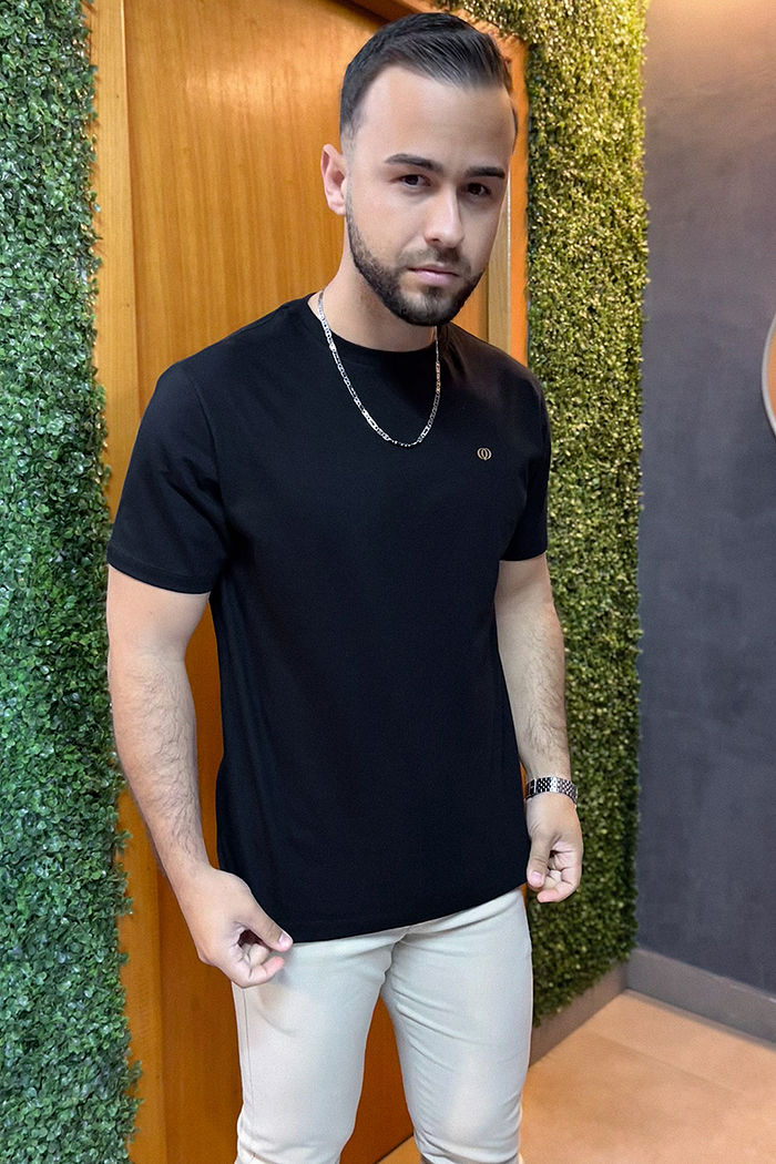 Max Tee Logo algodão no peito - Preto