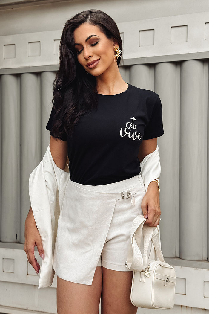 T-Shirt Ele vive DTF - Preto