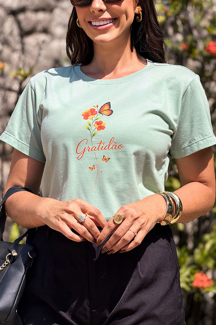 T-Shirt Gratidão Borboleta e flor DTF - Green