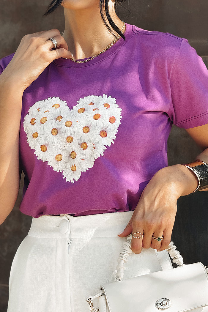 T-Shirt Coração flores margarida - Uva