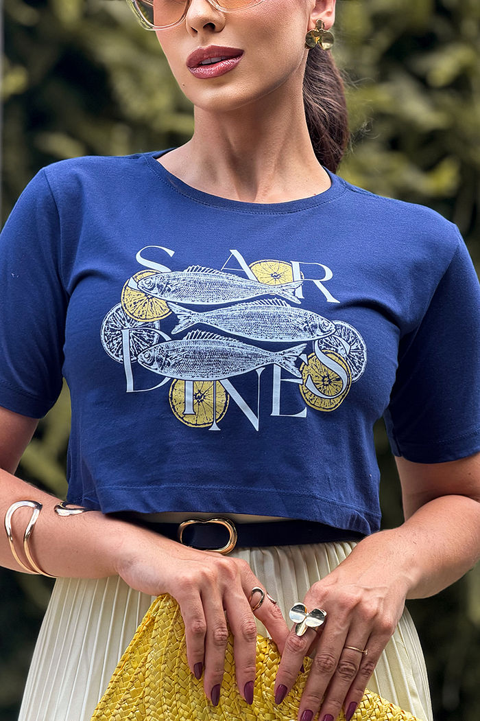 Cropped soltinho Emily Sardines DTF - Marinho