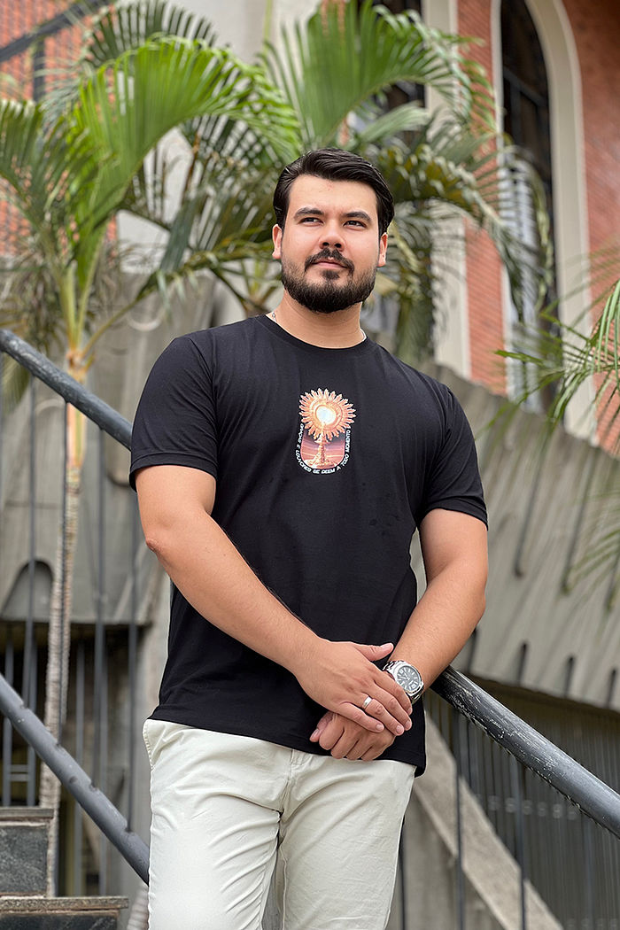 Max Tee Graças e Louvores DTF - Preto