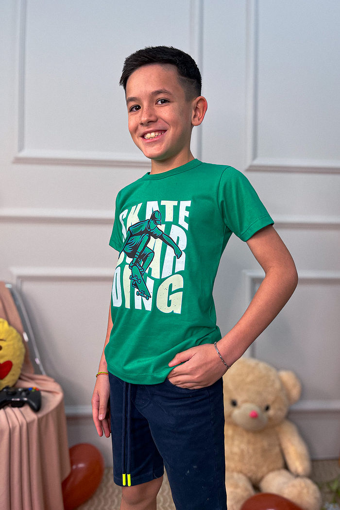 T-Shirt Infantil Skateboarding DTF - Verde Bandeira