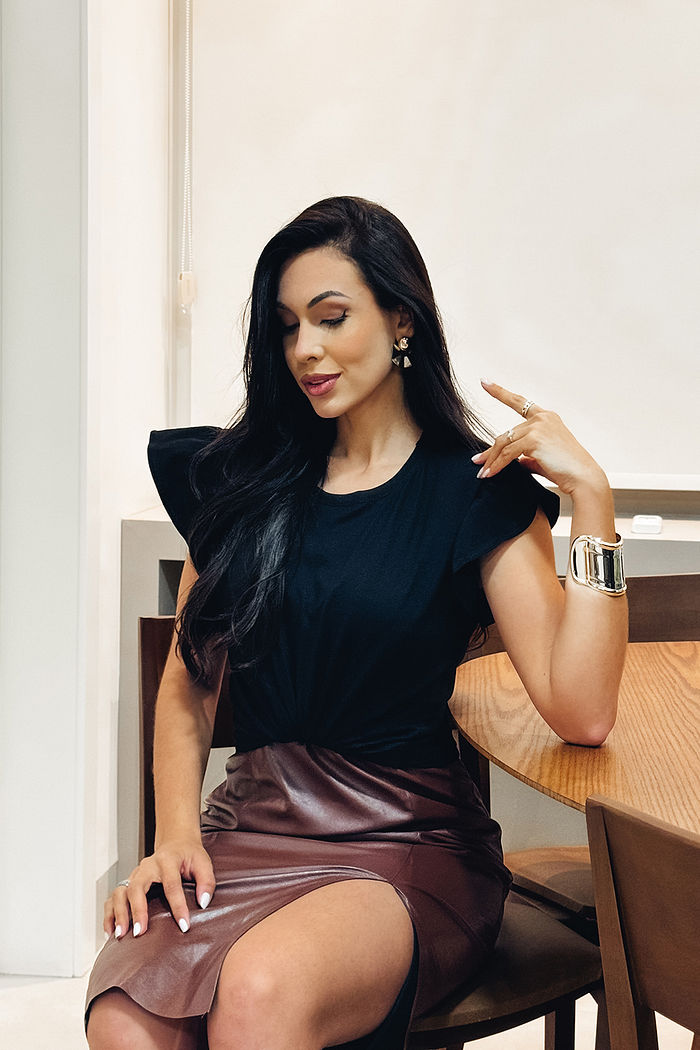 Blusa Isis Manga Fru Fru Preto