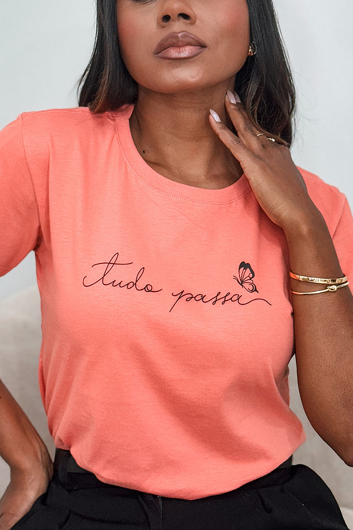 T-Shirt Tudo passa borboleta AR - Abóbora