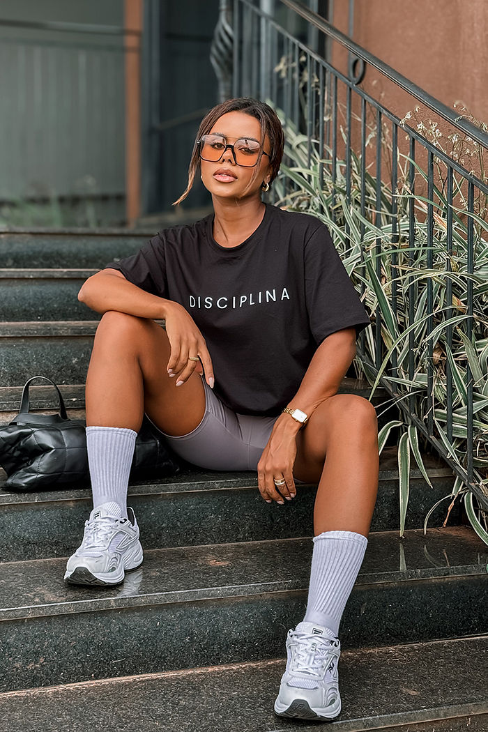 Max Tee Unissex Disciplina DTF - Preto