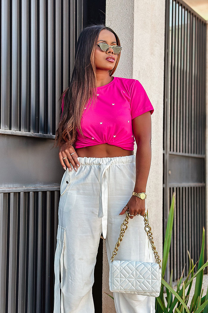 T-Shirt Borboletas poá - Pink forte