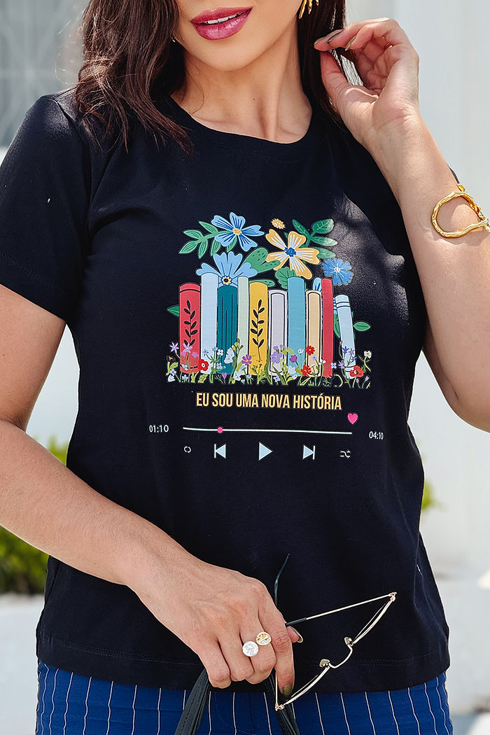 T-Shirt Eu sou uma nova história DTF - Preto