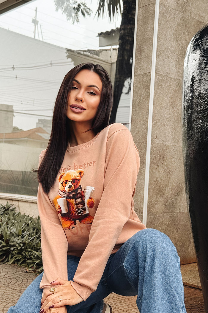 Moletom Gola Careca Life is better - DTF – Amêndoa