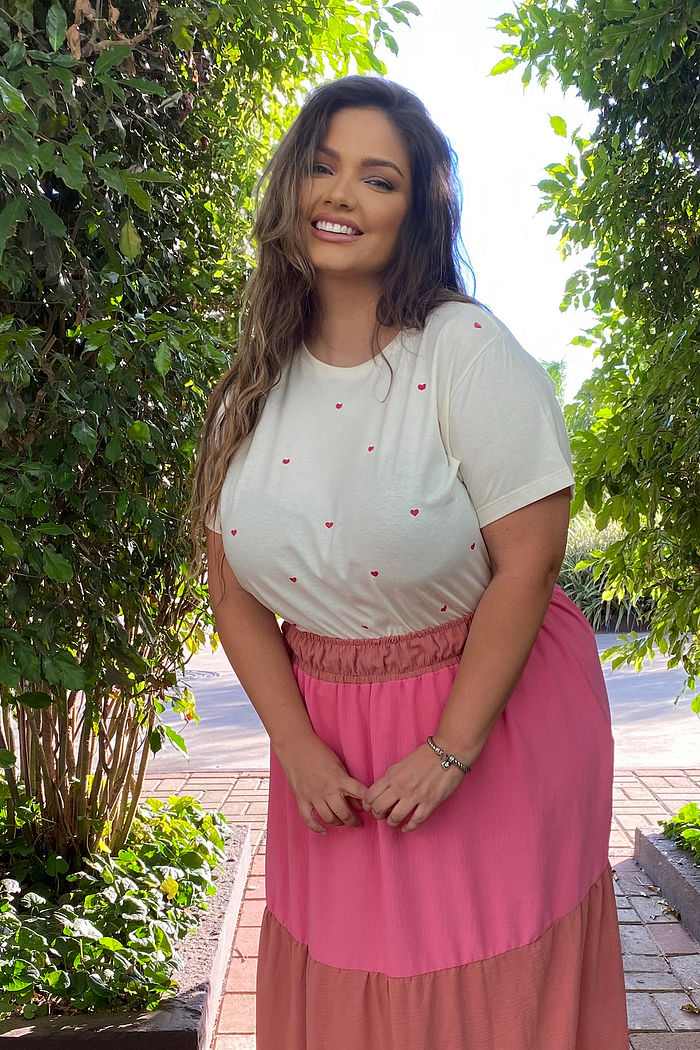 T-Shirt Corações pequenos poá - Off