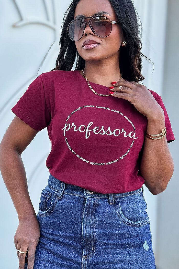 T-Shirt Sinônimos de professora DTF - Açaí