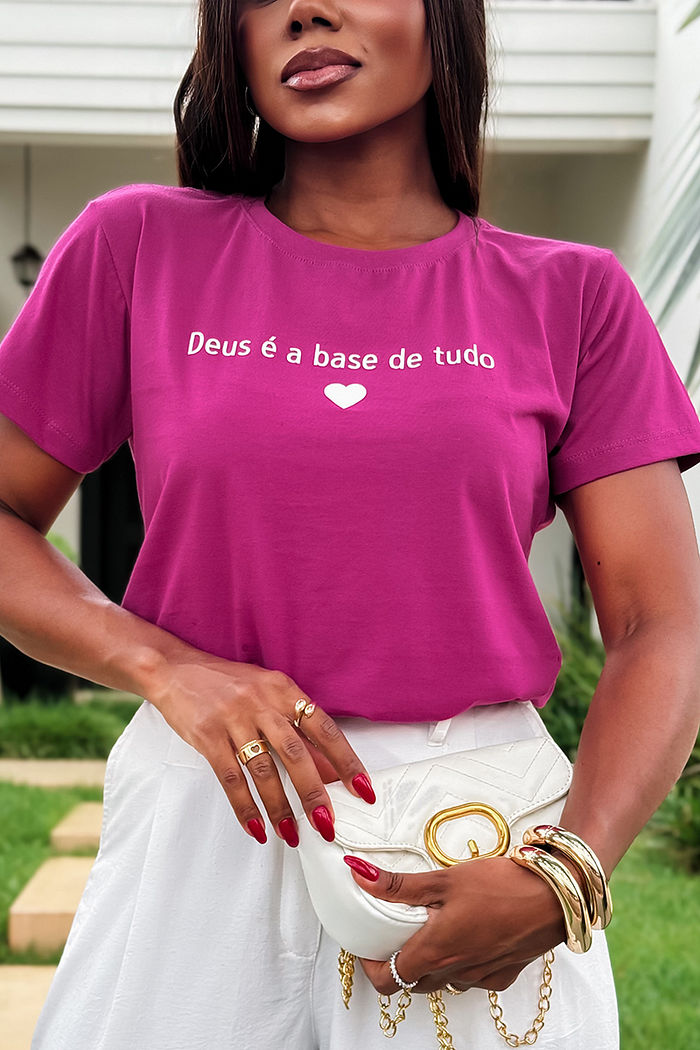T-Shirt Deus é a base de tudo AR - Fúcsia