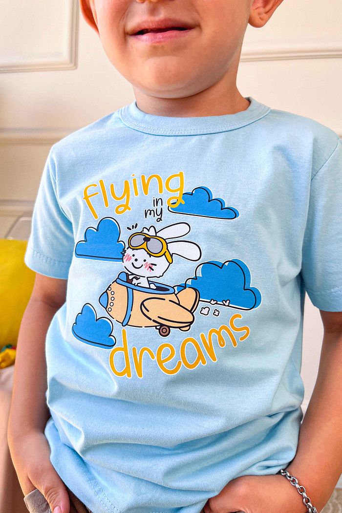 T-Shirt Infantil Flyeng Dreams DTF - Azul claro