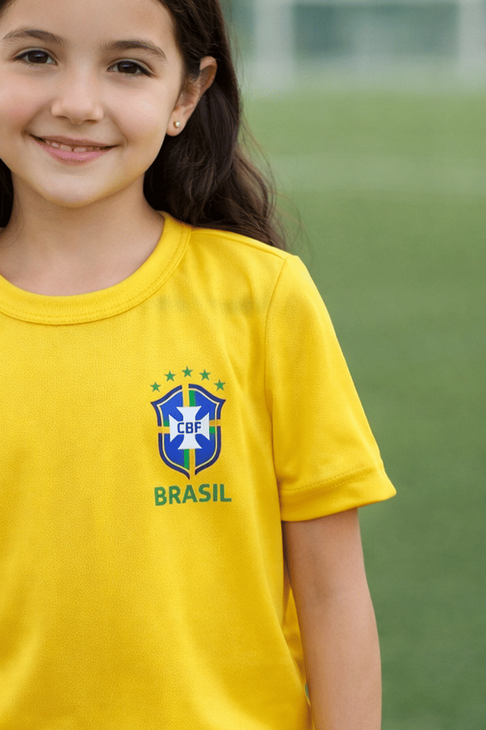 T-Shirt Infantil Brasão DTF Dry Fit - Ouro
