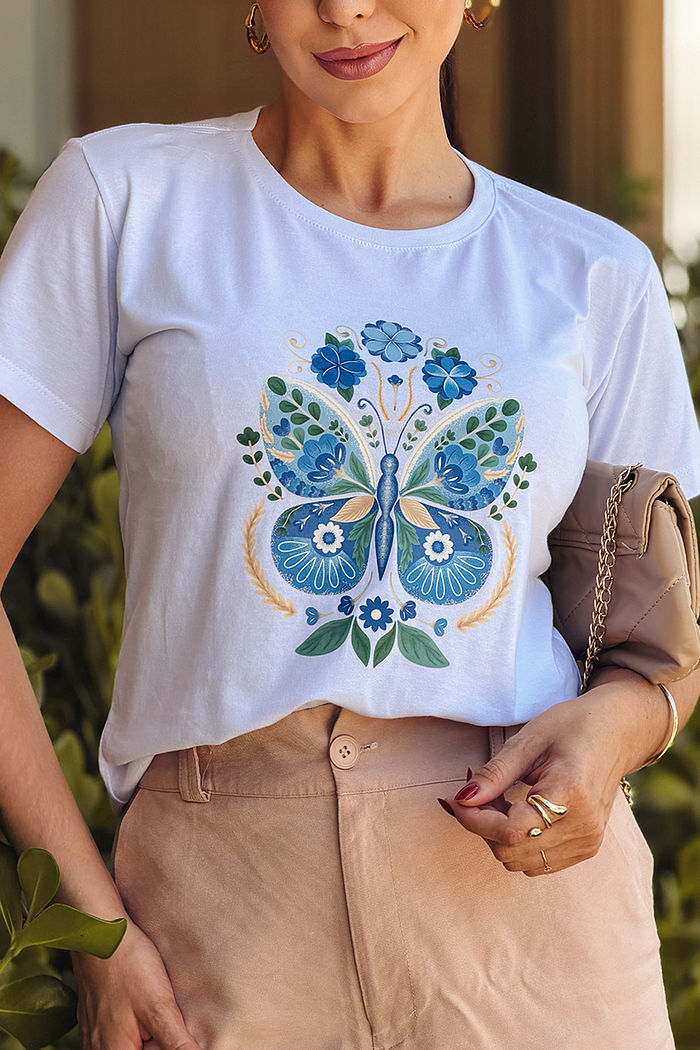 T-Shirt Borboleta floral DTF - Branco