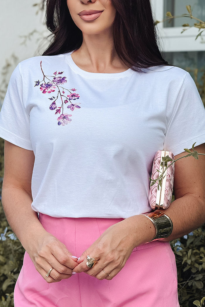 T-Shirt Flor violeta ombro DTF - Neve