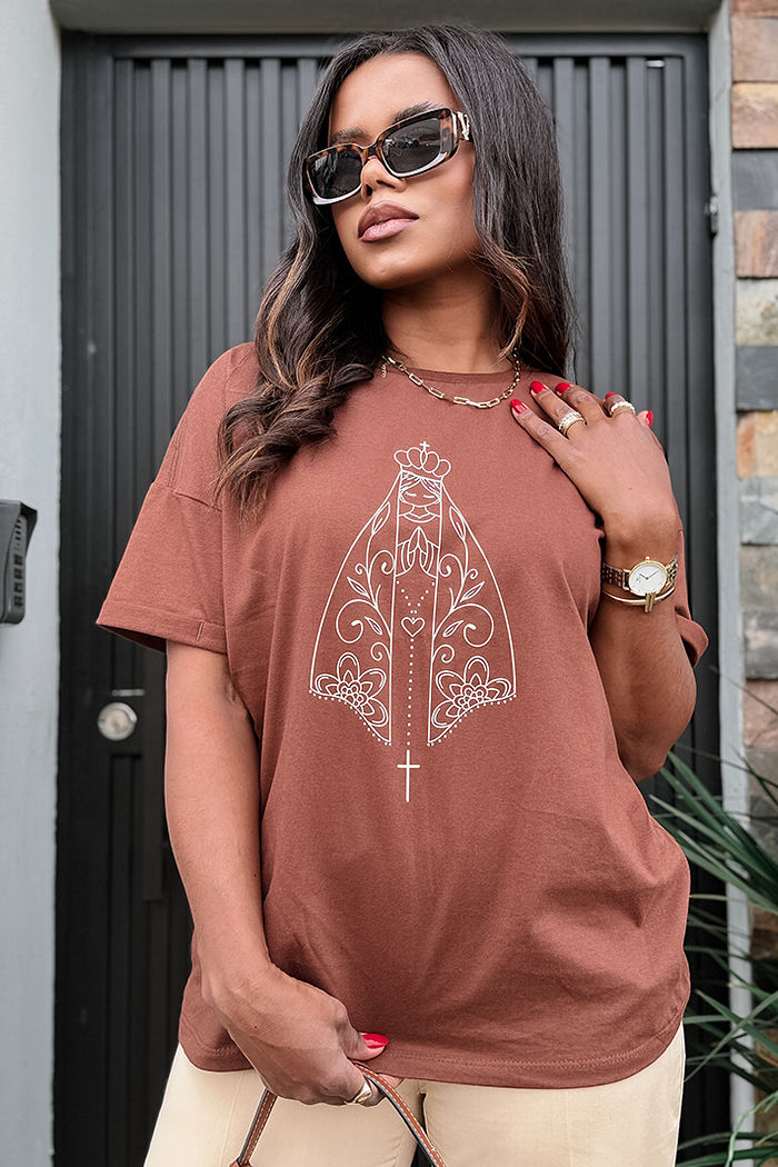 Oversized feminina Nossa Senhora Aparecida DTF - Marrom