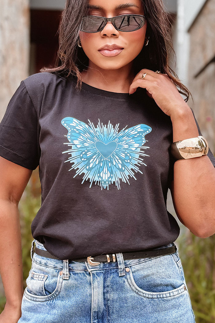 T-Shirt Dark Butterfly DTF - Preto