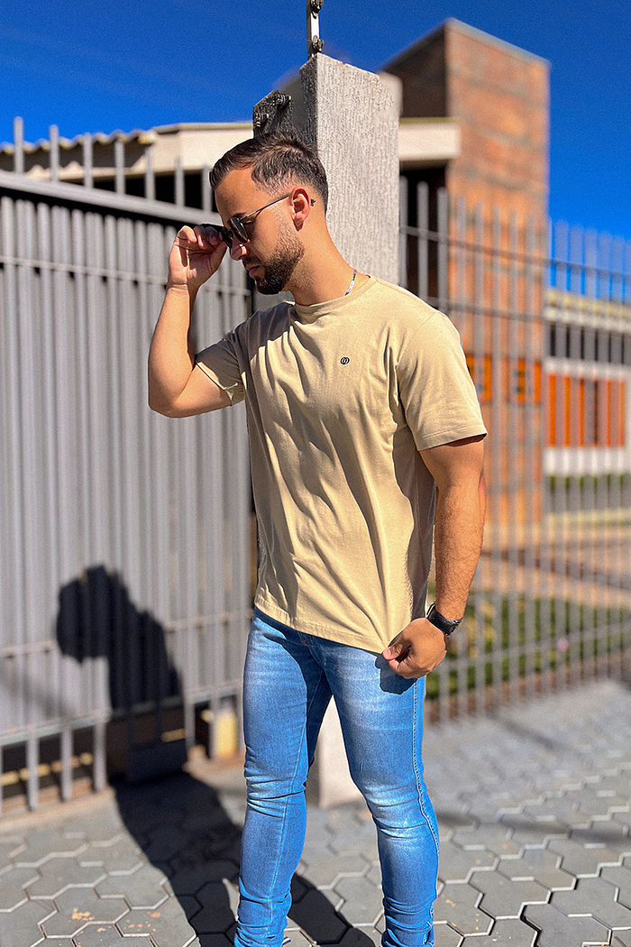Max Tee Logo algodão no peito - Caqui