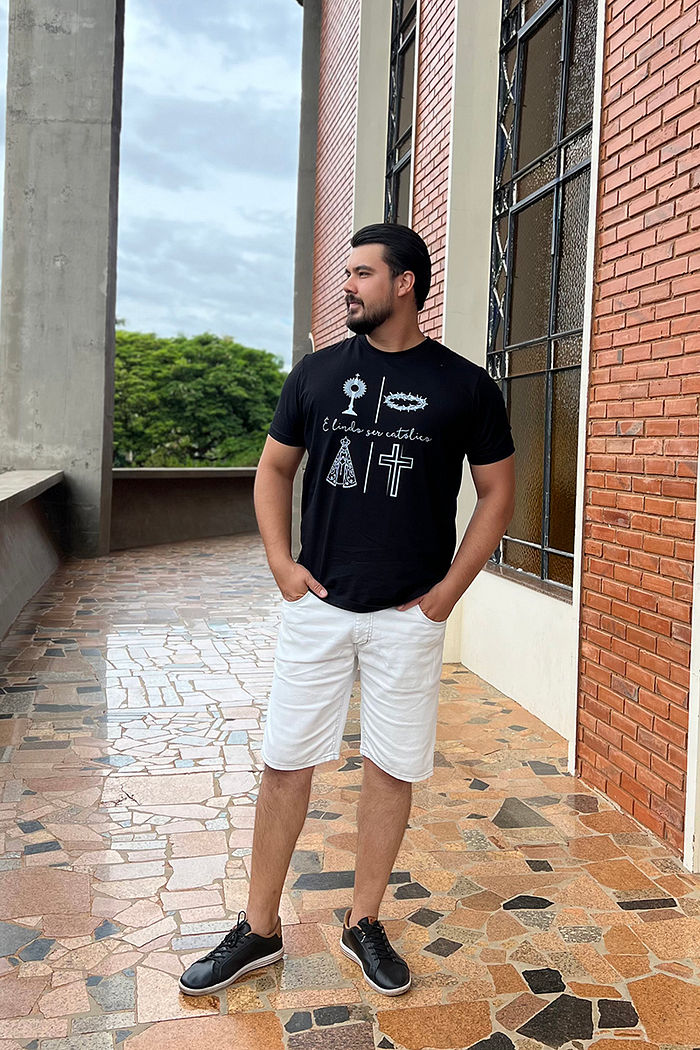 Max Tee Símbolos - É lindo ser católico DTF - Preto