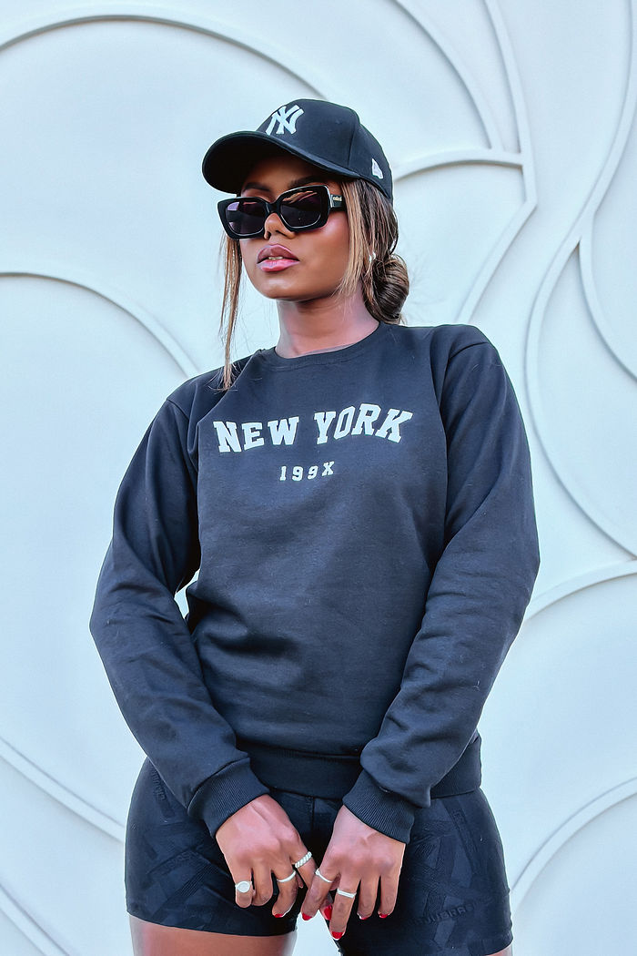 Moletom Gola Careca New York 199X AR - Preto