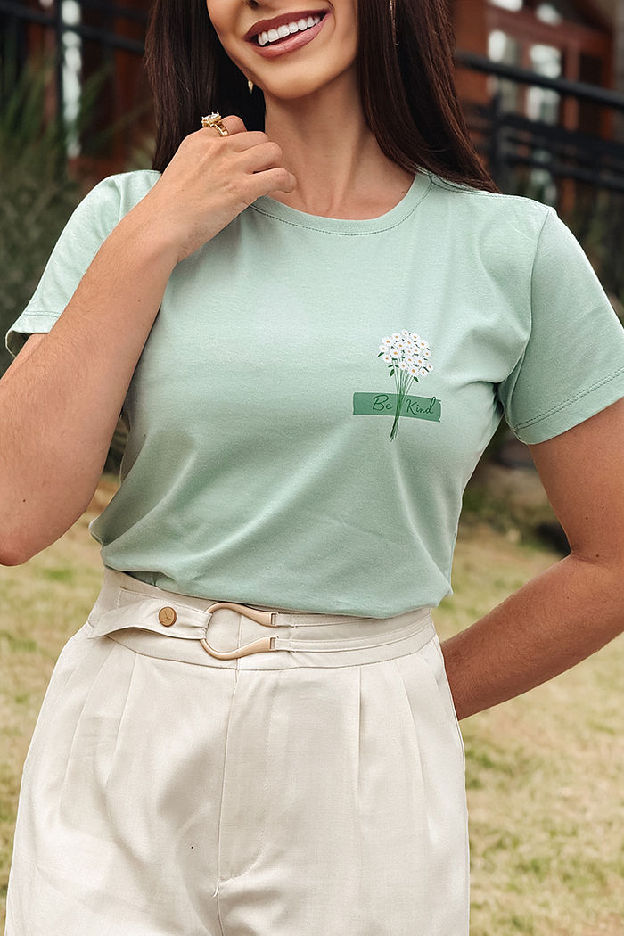 T-Shirt Be Kind Peito DTF - Green