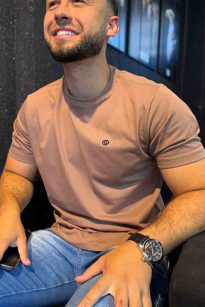 Max Tee Logo algodão no peito - Nescau