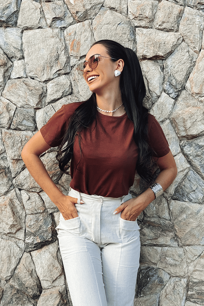 T-Shirt Básica Marrom