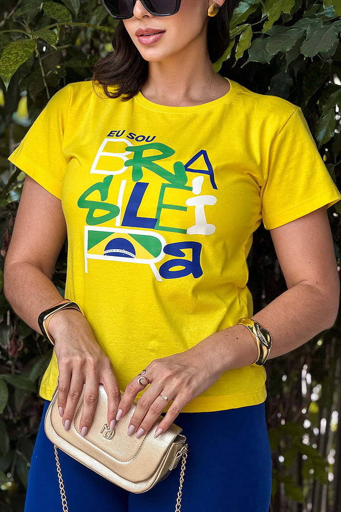 T-Shirt Eu sou Brasileira DTF - Amarelo forte