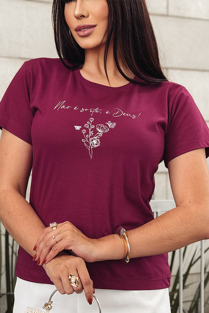 T-Shirt Não é sorte, é Deus - Açaí