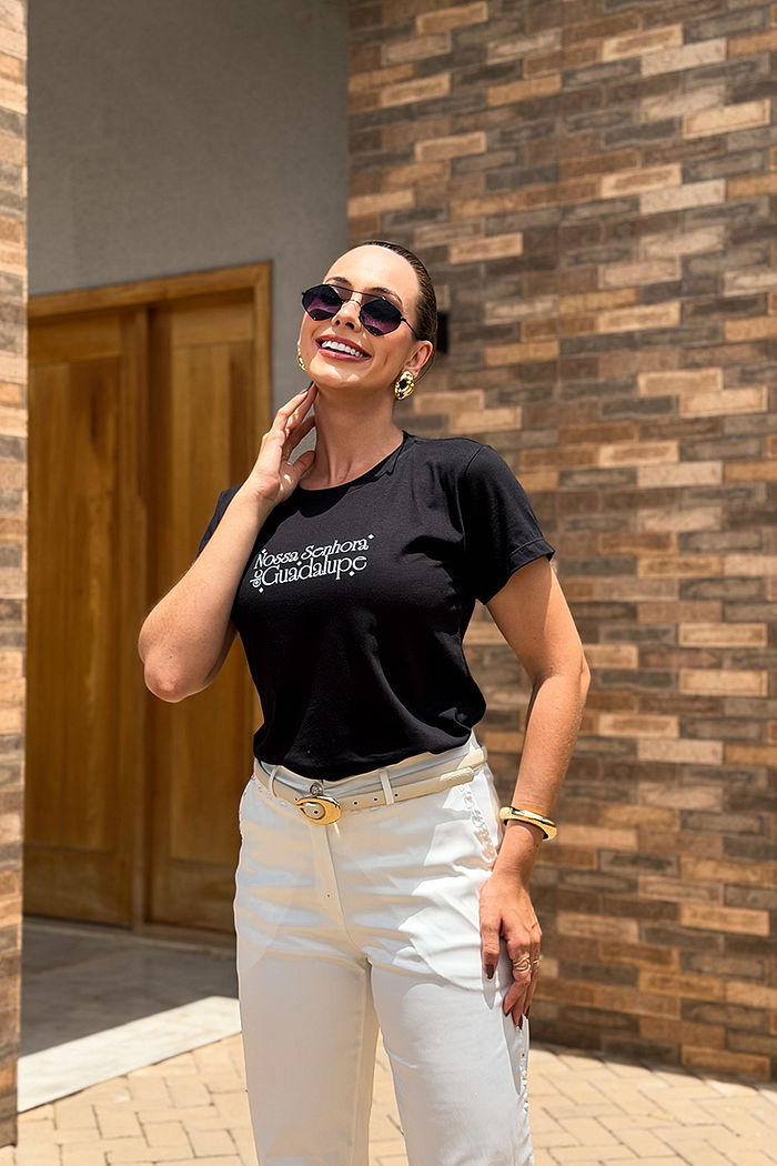 T-Shirt Não estou eu aqui - N.S. Guadalupe DTF - Preto