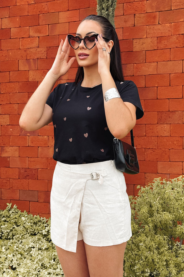 T-Shirt Corações desenhados poá - Preto