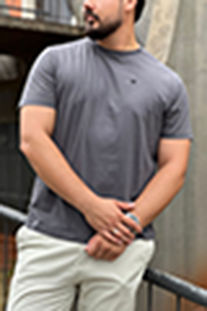 Max Tee Logo algodão no peito - Chumbo