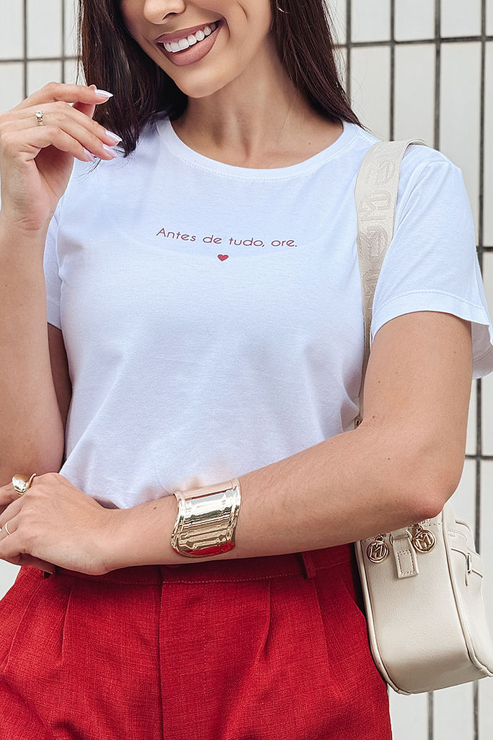 T-Shirt Antes de tudo ore AR - Neve