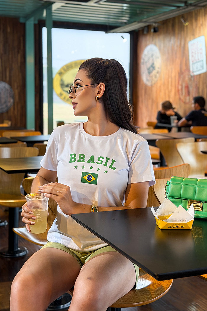 T-Shirt Brasil - Estrelas Bandeira DTF - Branco