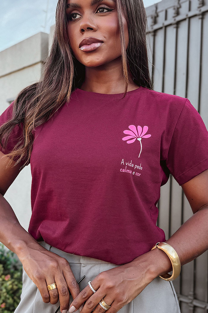 T-Shirt A vida pede calma e cor - peito - Borgonha