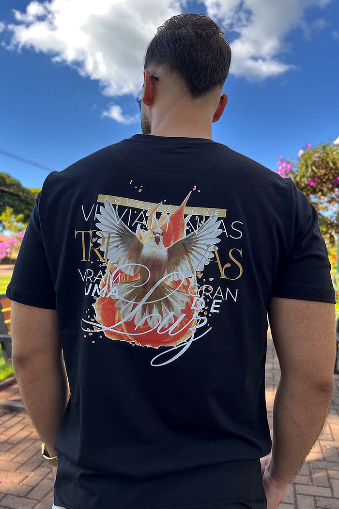 Max Tee Unissex Isaías 9:2 DTF - Preto