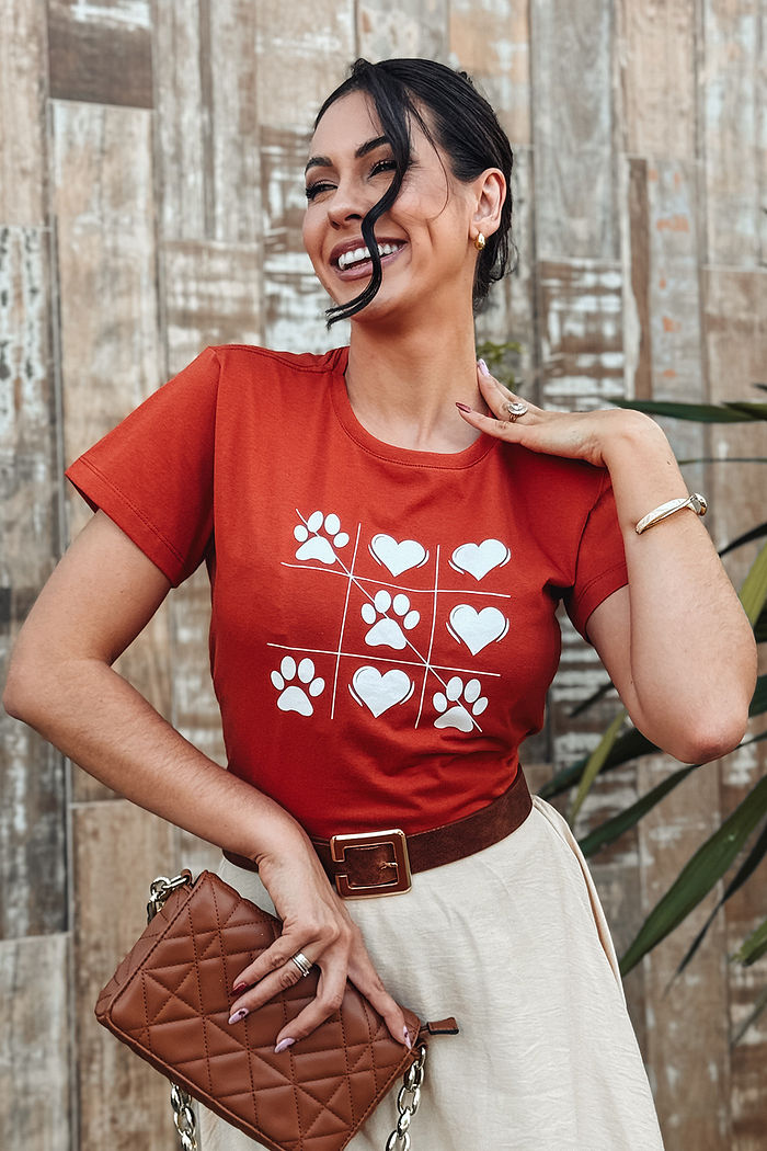 T-Shirt Jogo da velha patas - Telha