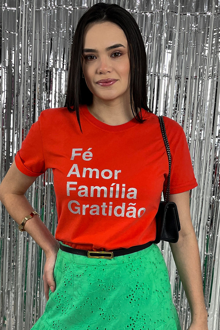 Tshirt Premium - Fé, Amor, Família - Vermelho