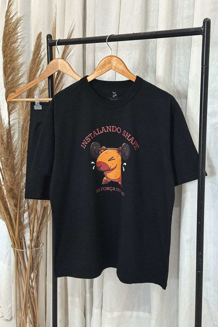 T-shirt Oversized - Instalando Shape - Preta